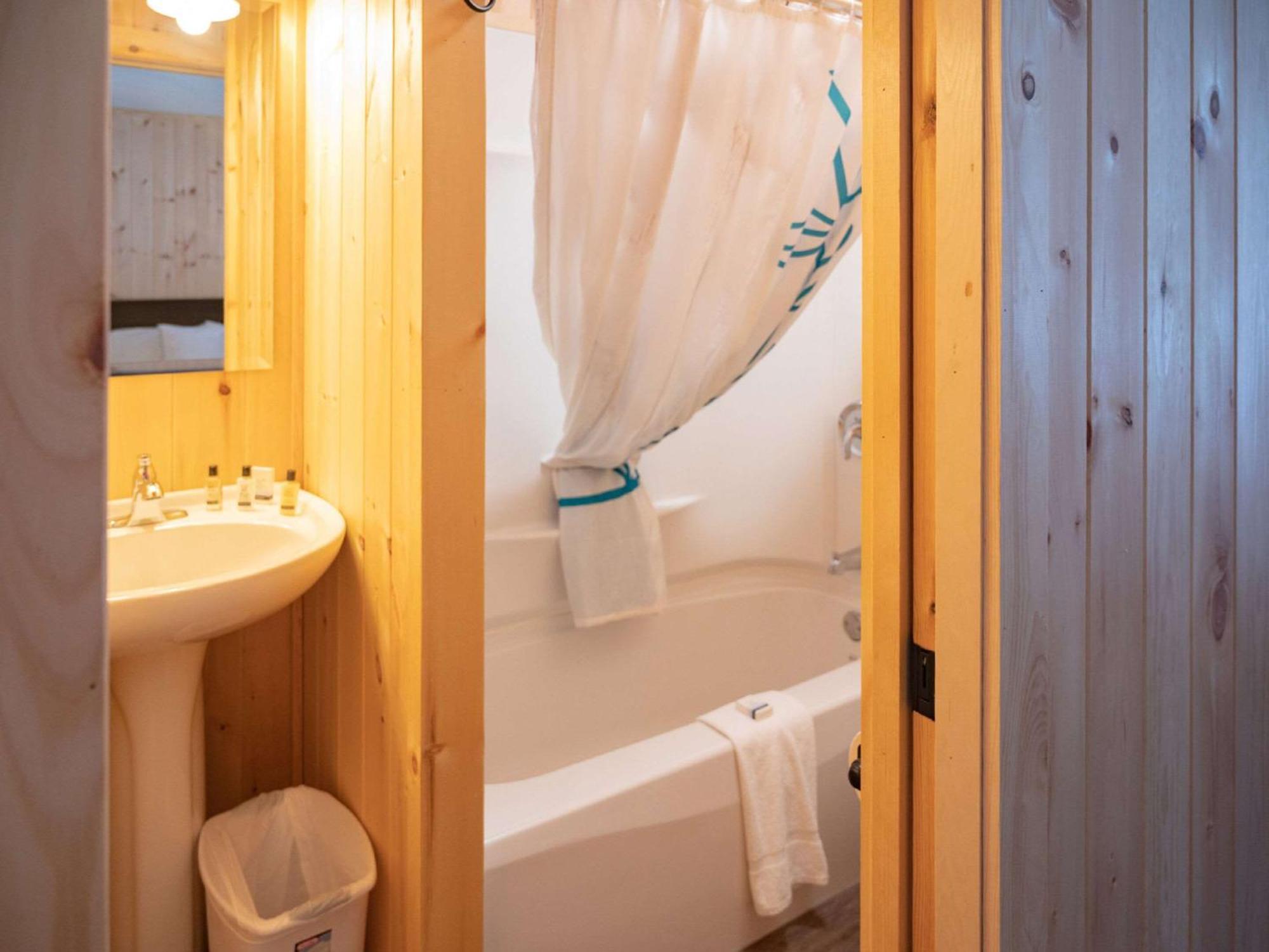 The Grand Tappattoo Resort, Ascend Hotel Collection Otter Lake Εξωτερικό φωτογραφία