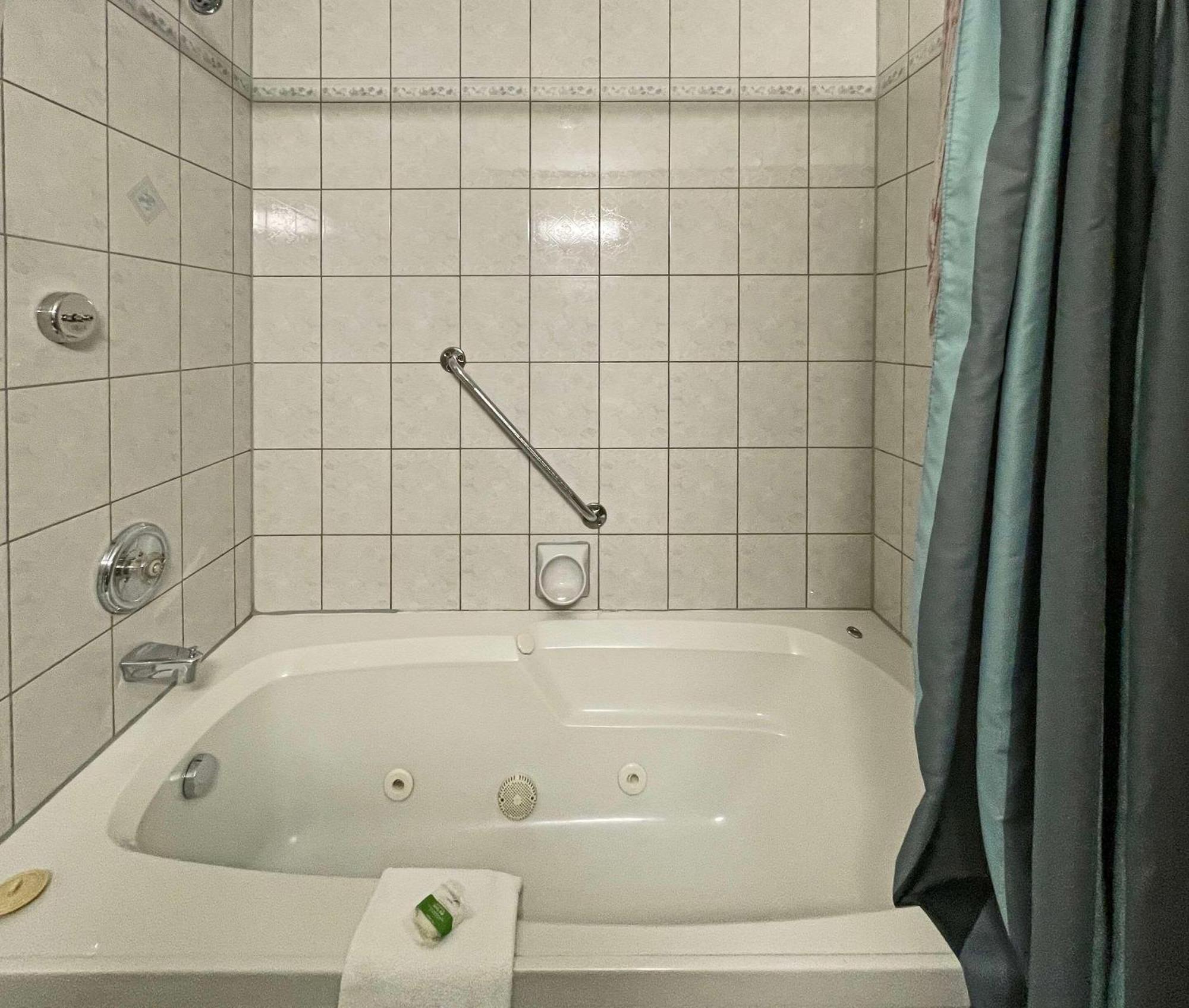 The Grand Tappattoo Resort, Ascend Hotel Collection Otter Lake Εξωτερικό φωτογραφία