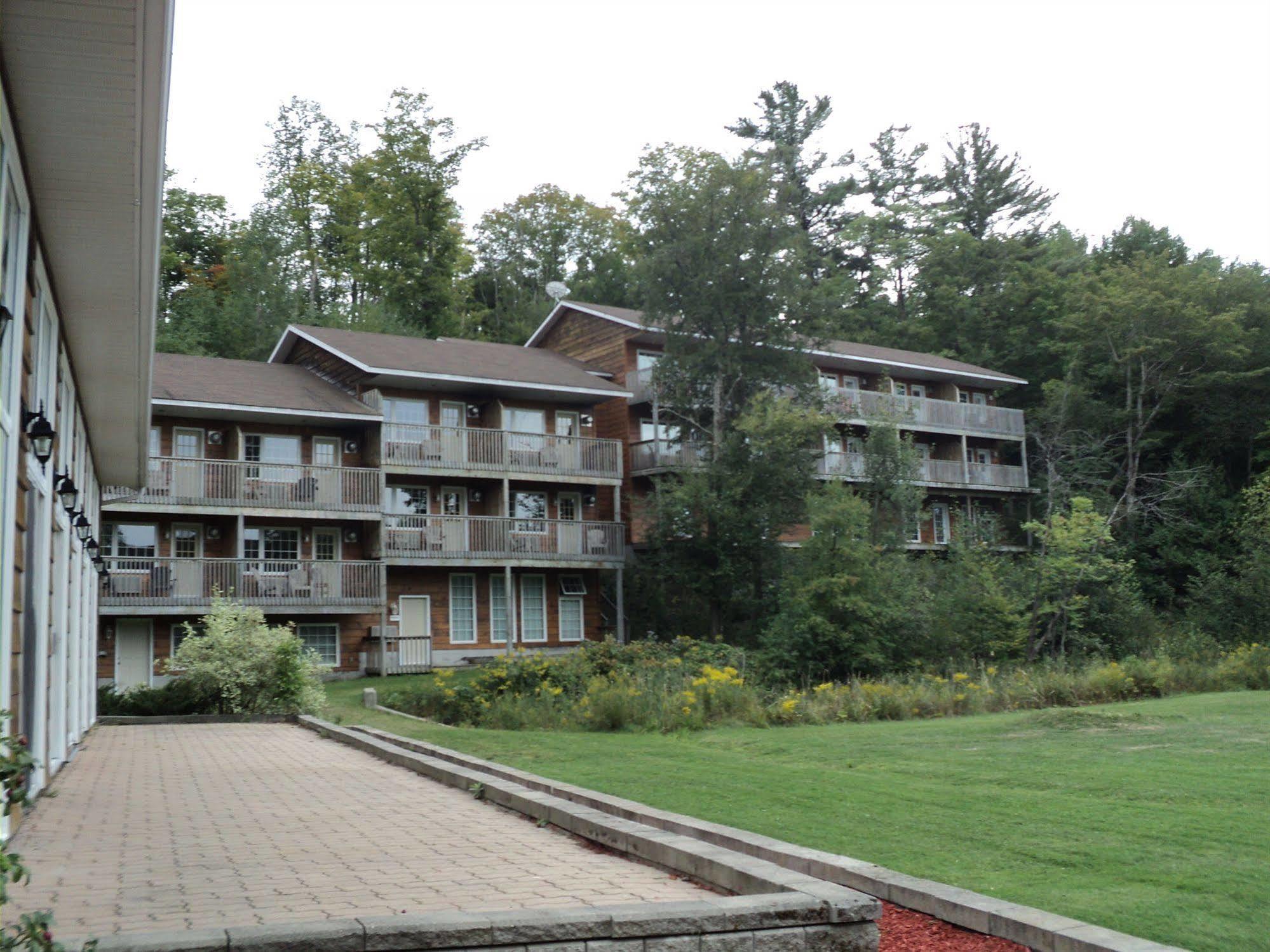The Grand Tappattoo Resort, Ascend Hotel Collection Otter Lake Εξωτερικό φωτογραφία